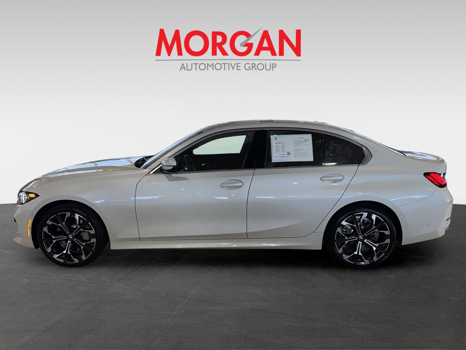 2025 BMW 3 Series - Photo 8