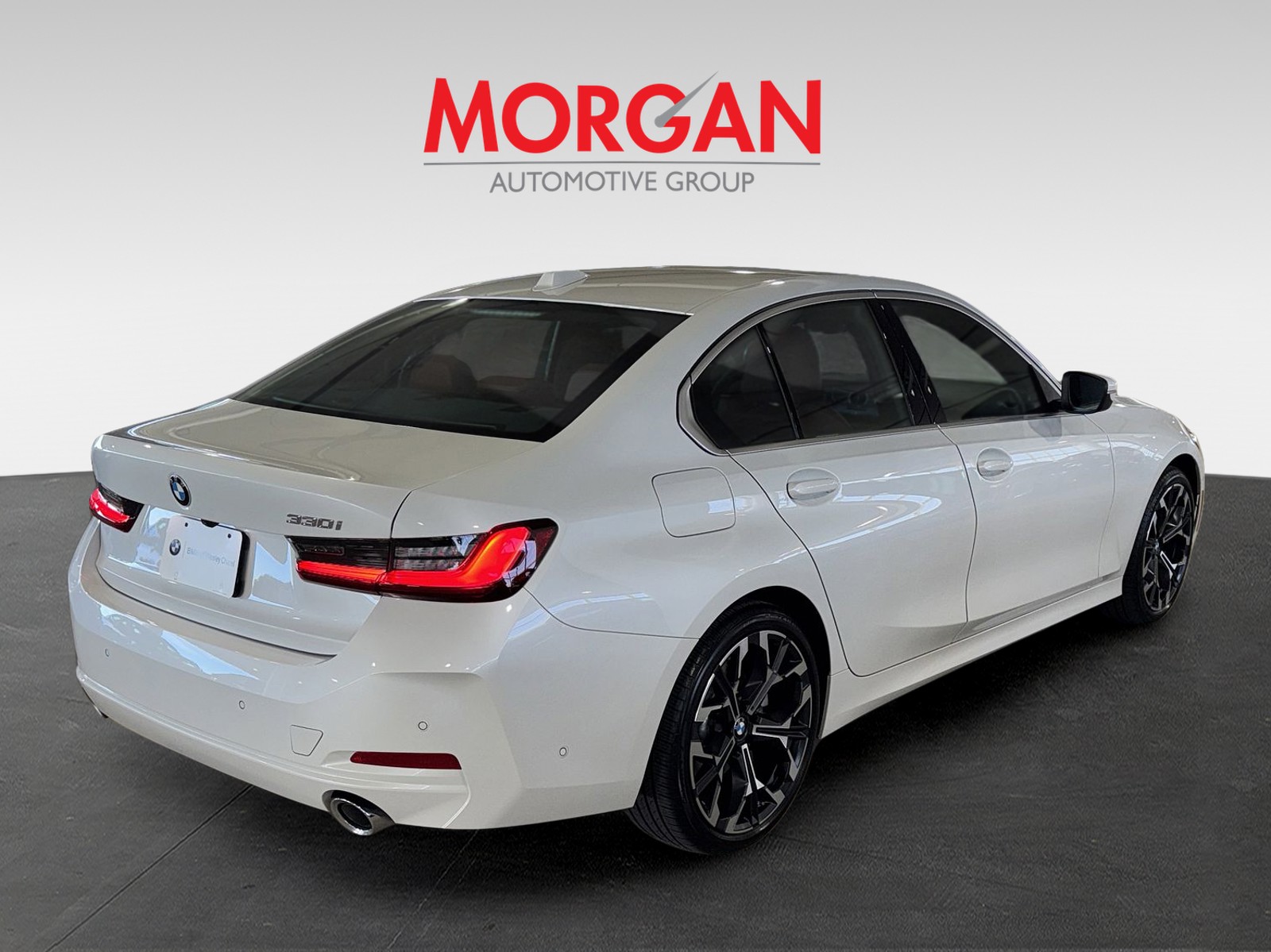 2025 BMW 3 Series - Photo 6