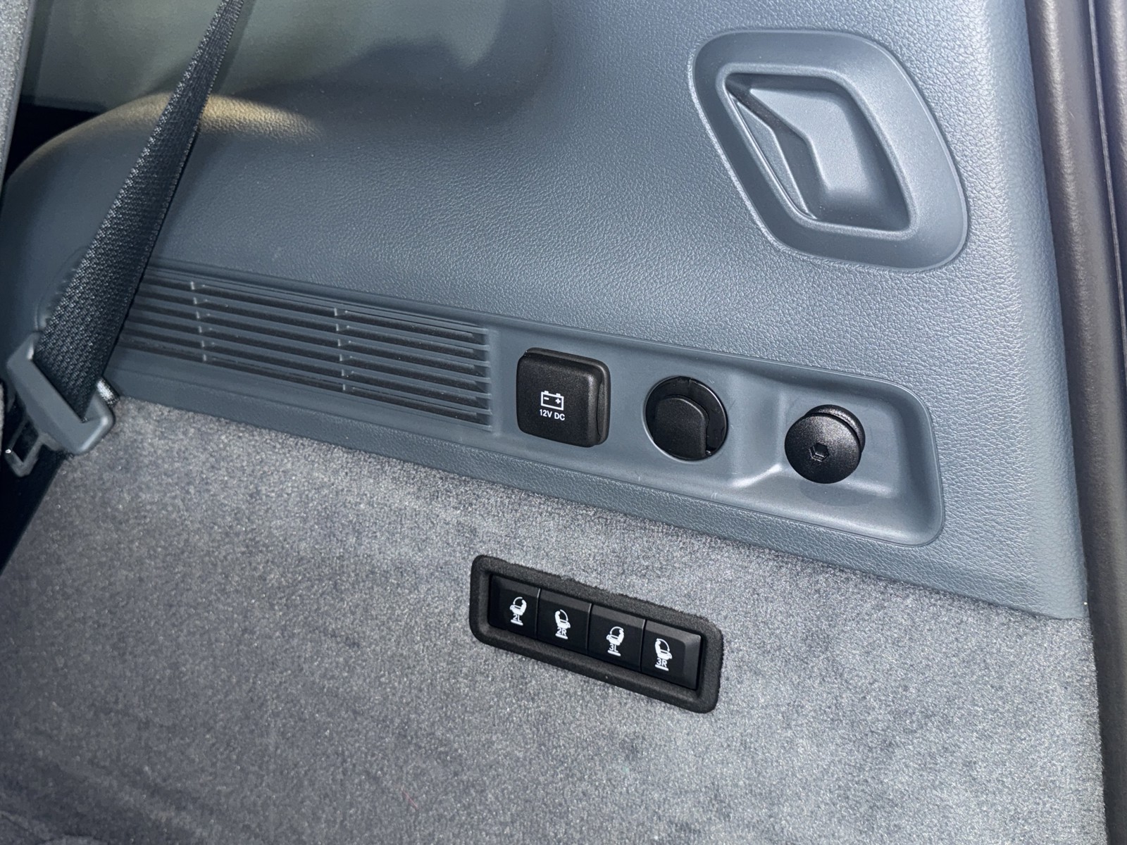2023 Jeep Grand Wagoneer - Photo 15