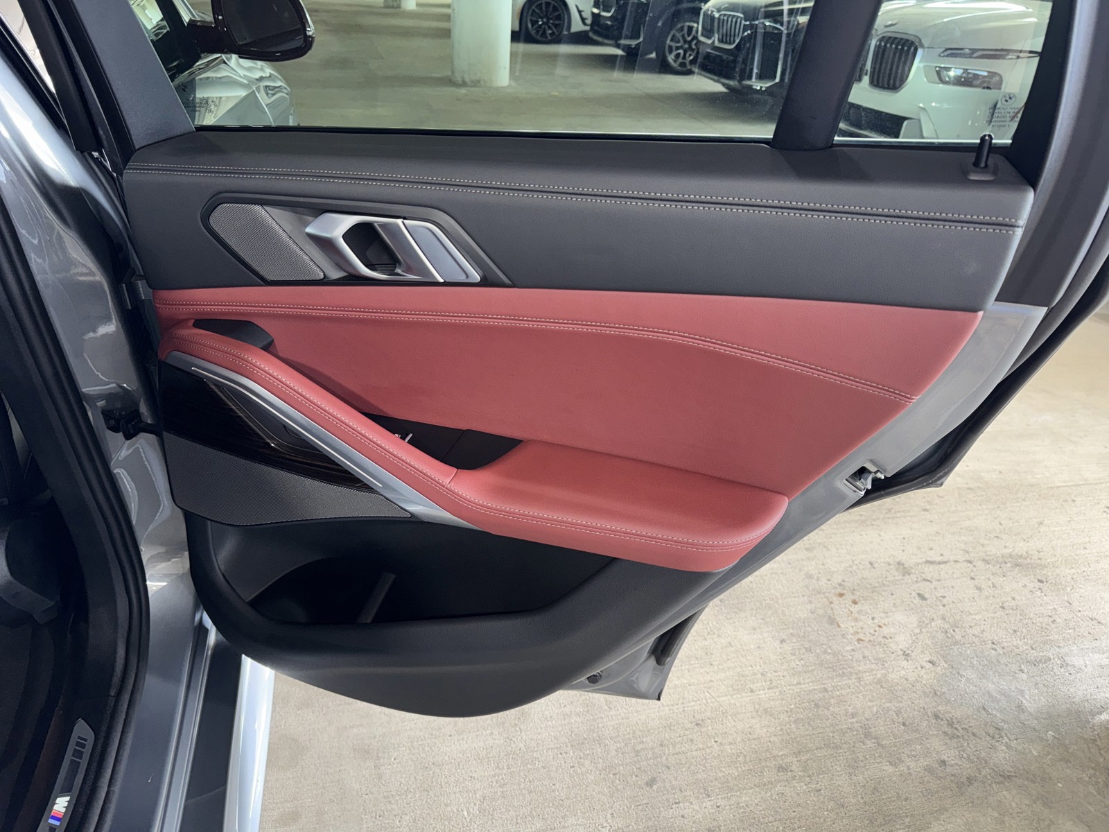 2025 BMW X6 - Photo 12