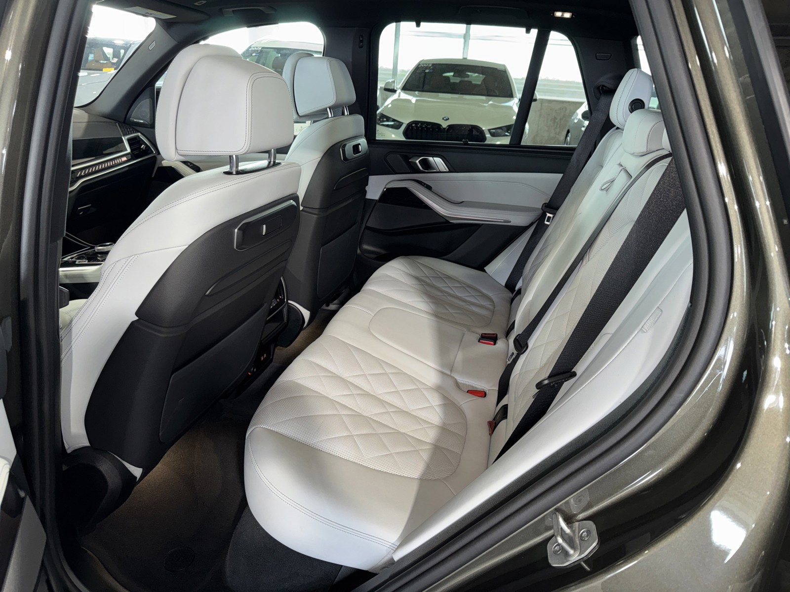 2025 BMW X5 - Photo 15