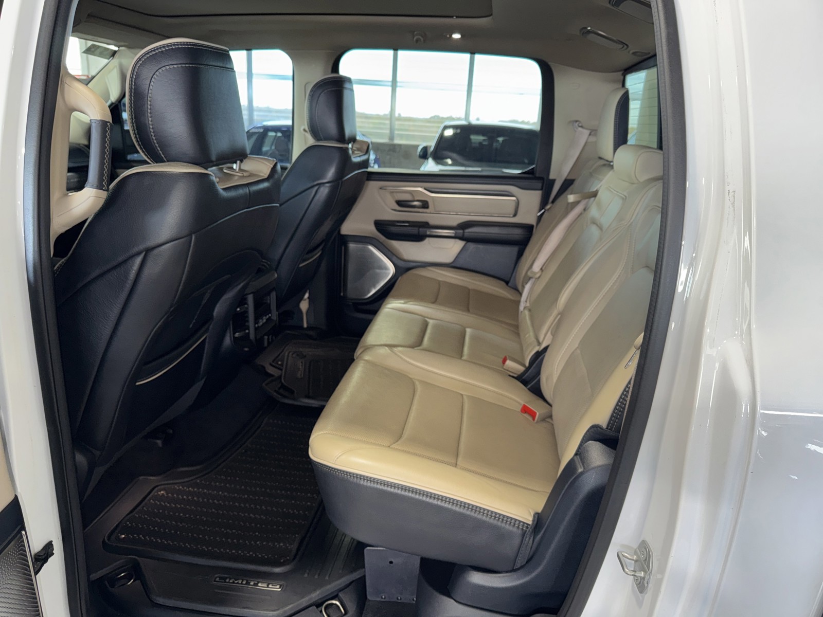 2020 Ram 1500 - Photo 15