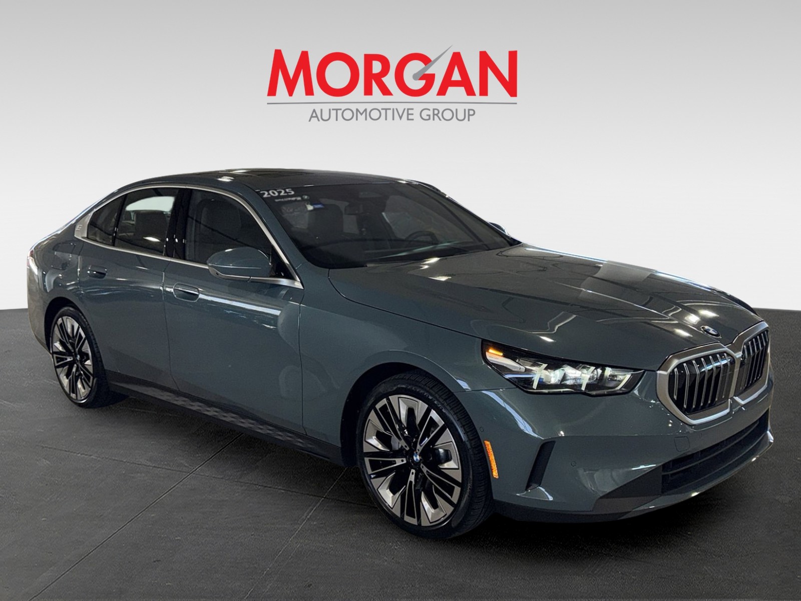 2025 BMW 5 Series - Photo 2