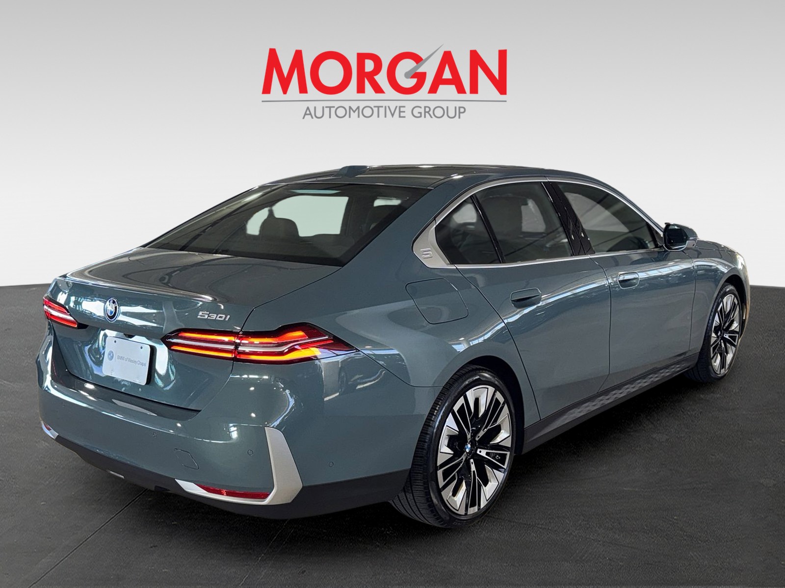 2025 BMW 5 Series - Photo 7