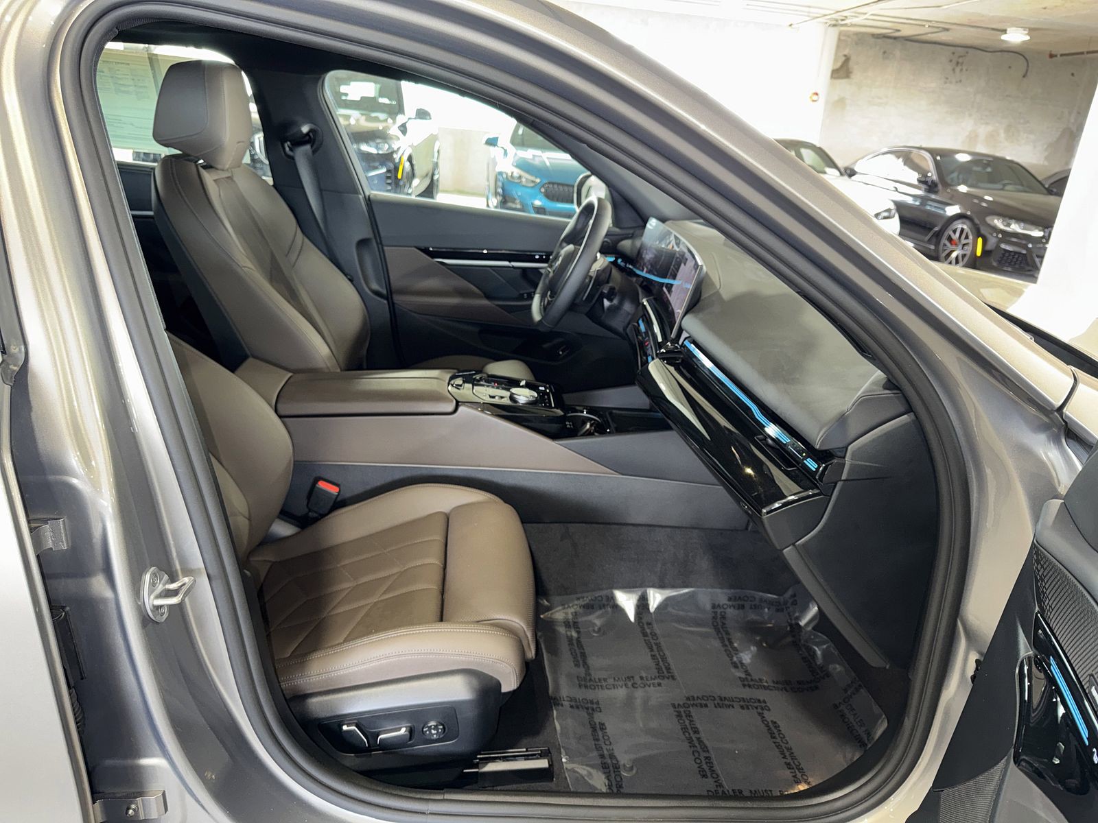 2025 BMW 5 Series - Photo 11