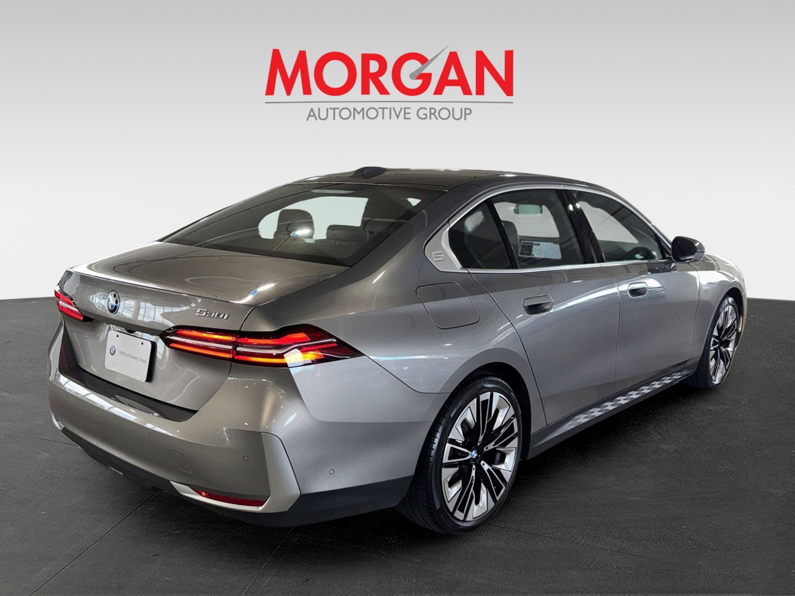 2025 BMW 5 Series - Photo 7