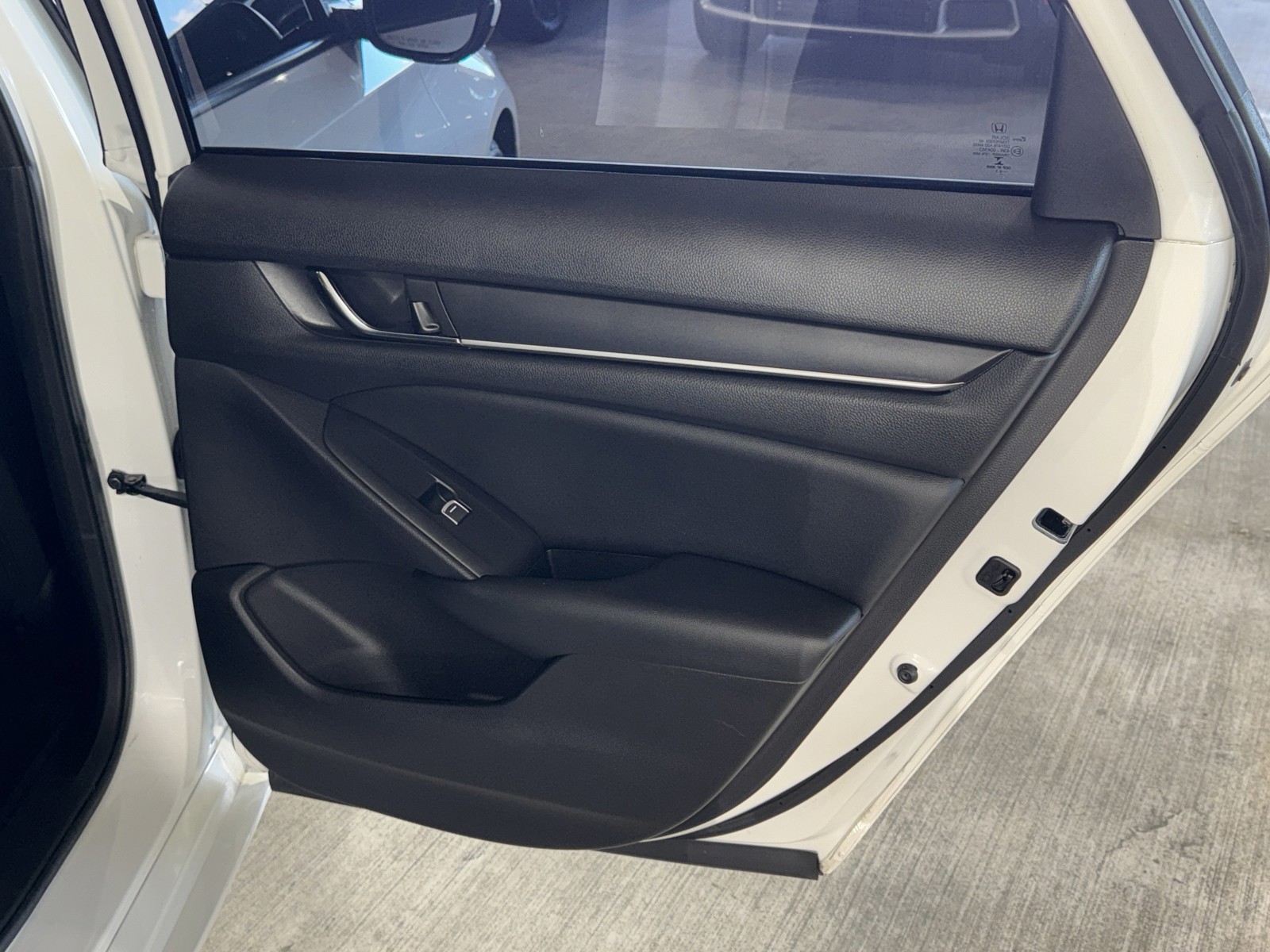 2021 Honda Accord - Photo 11