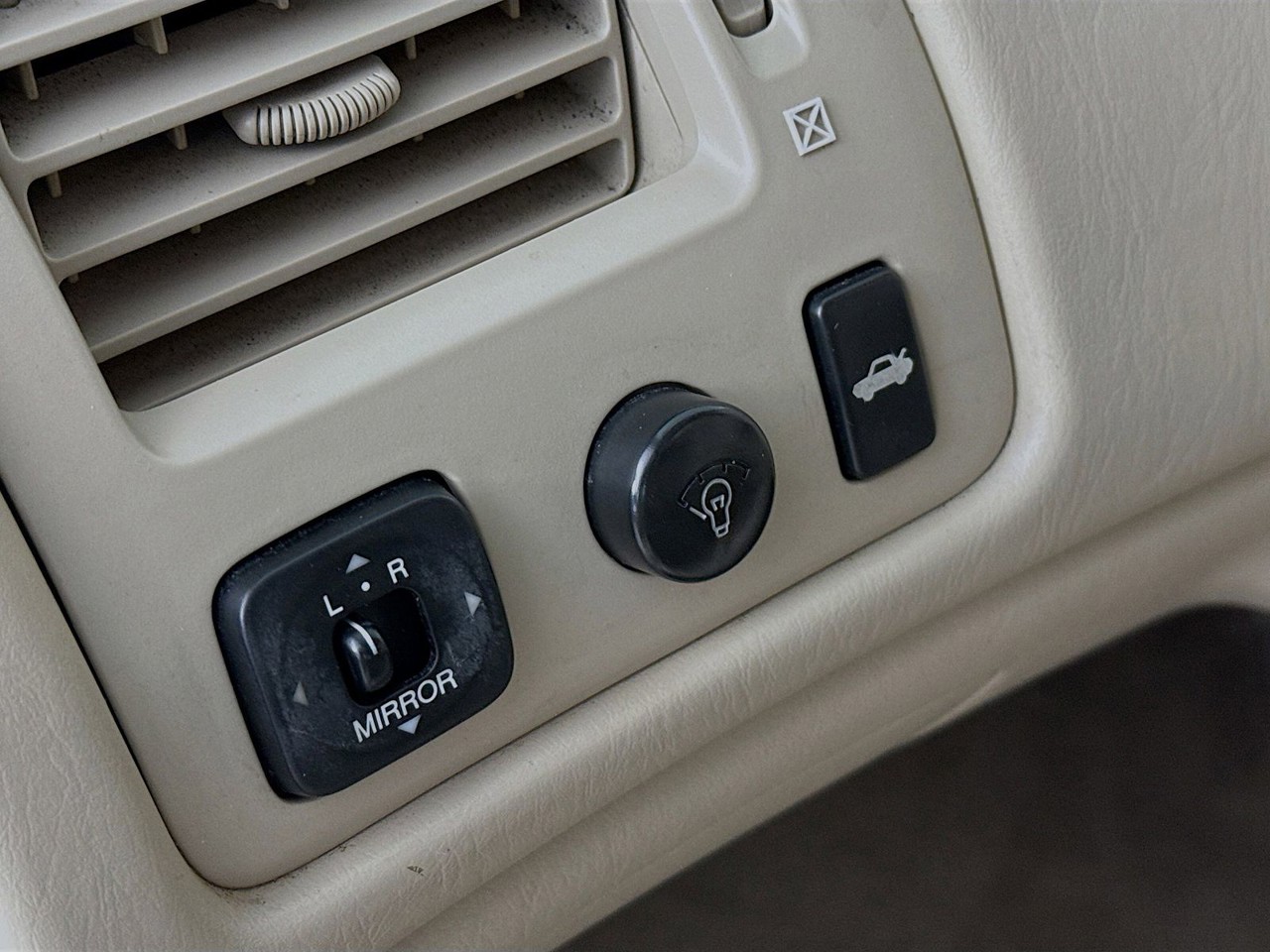 2003 Toyota Avalon - Photo 8