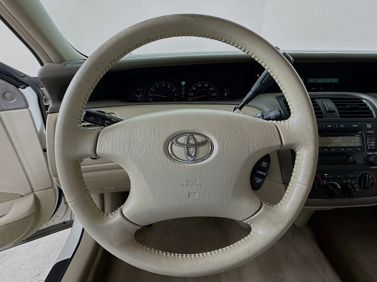 2003 Toyota Avalon - Photo 9