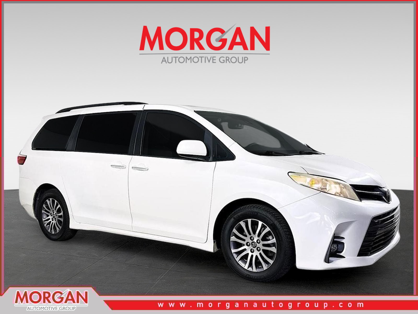 2018 Toyota Sienna XLE