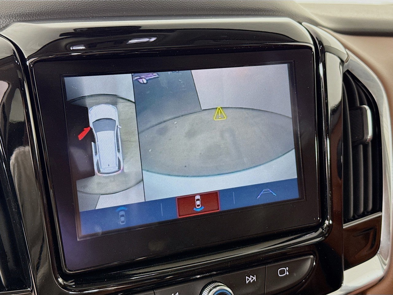 2019 Chevrolet Traverse - Photo 13