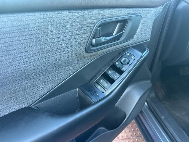 2023 Nissan Rogue - Photo 11