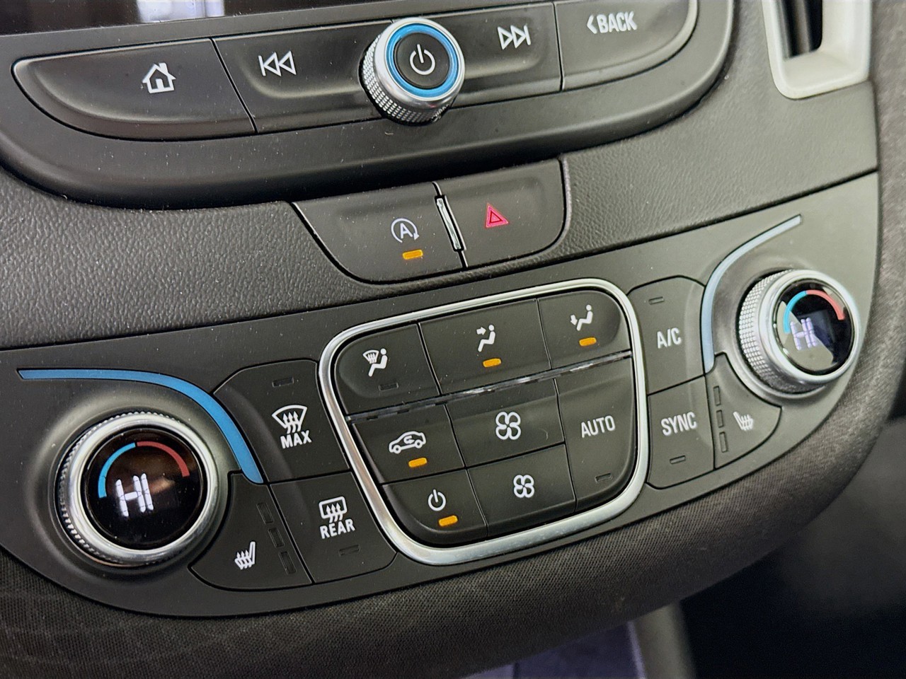 2024 Chevrolet Malibu - Photo 14