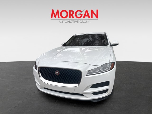 2020 Jaguar F-PACE - Photo 4