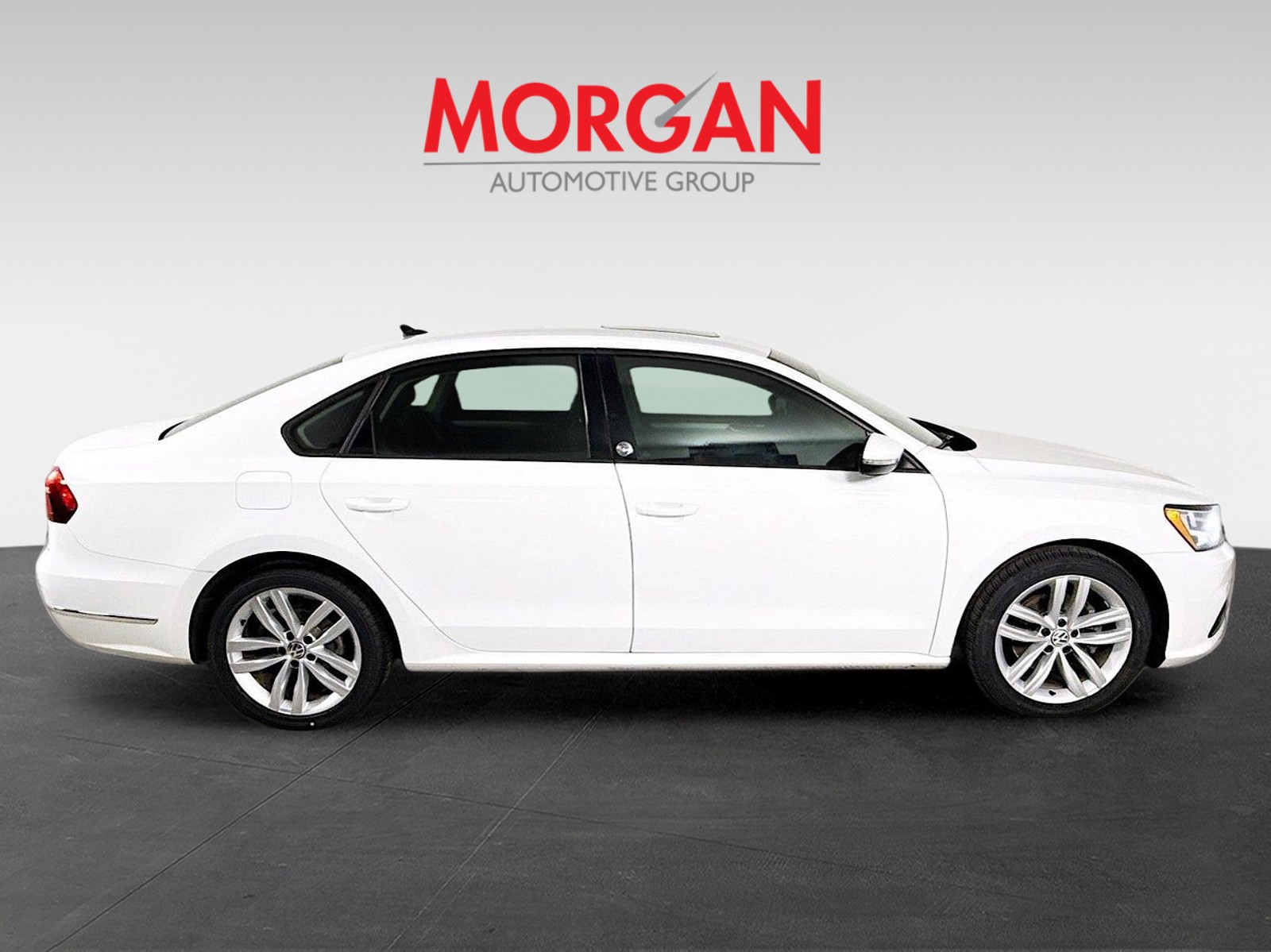 2019 Volkswagen Passat - Photo 4