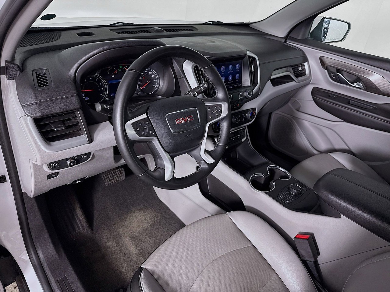 2024 GMC Terrain - Photo 7