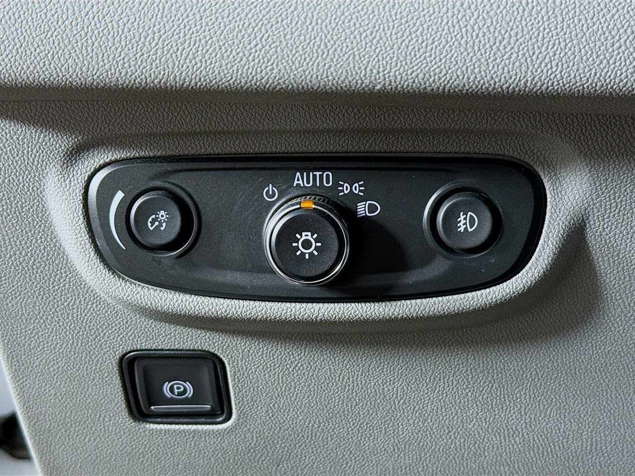 2024 GMC Terrain - Photo 8
