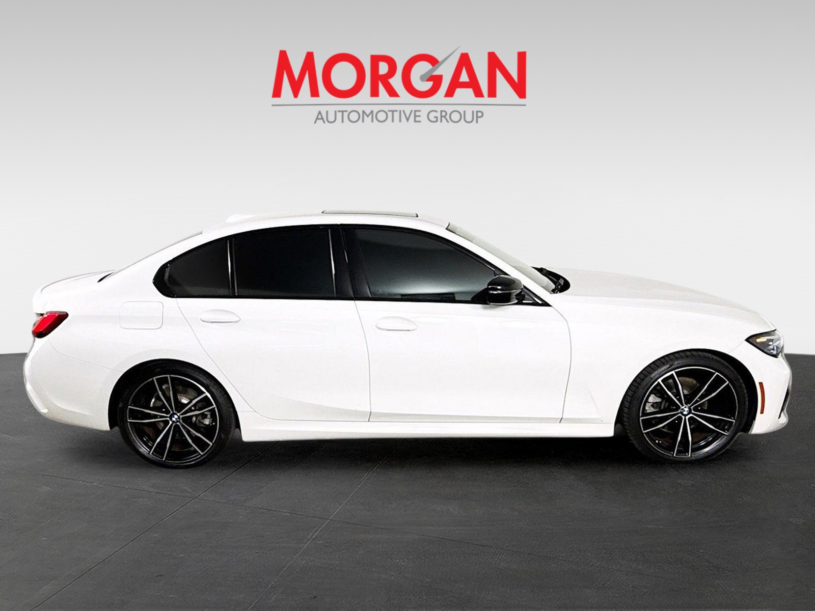 2022 BMW 3 Series - Photo 4