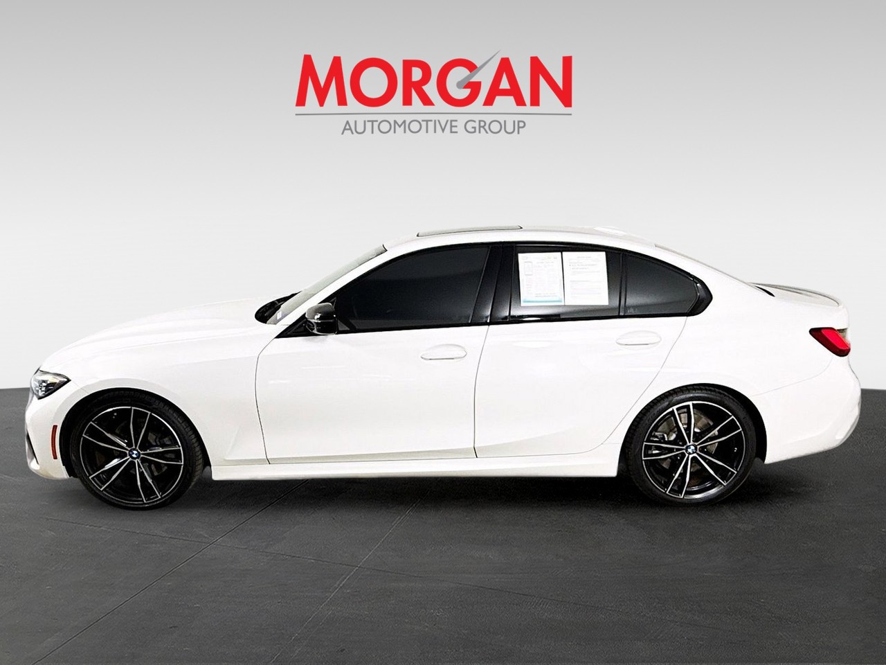 2022 BMW 3 Series - Photo 5