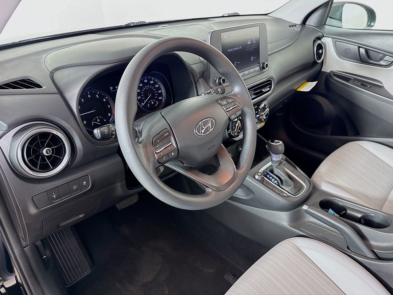 2023 Hyundai Kona - Photo 7