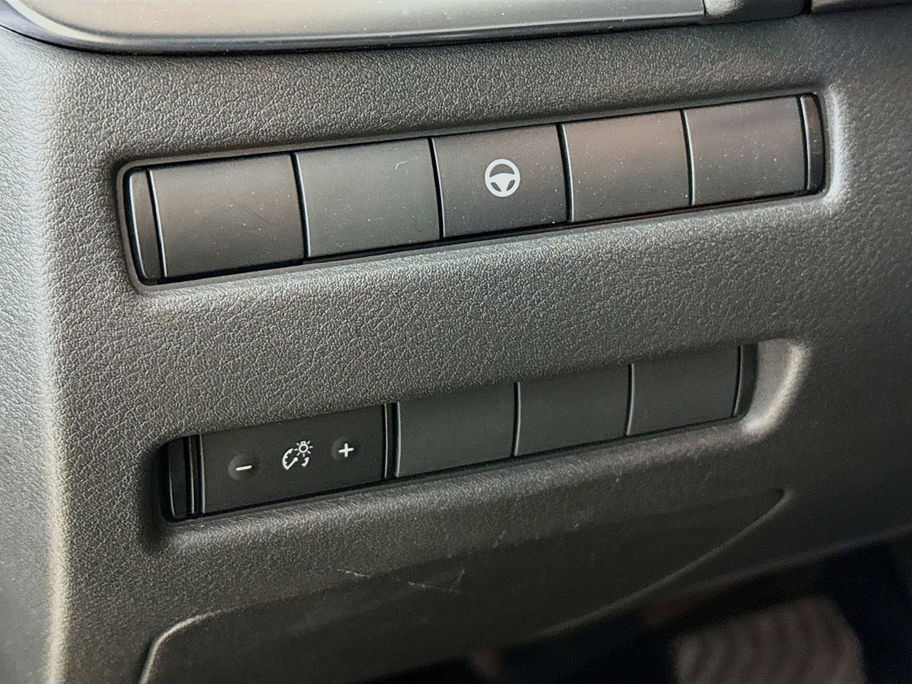 2023 Nissan Rogue - Photo 8