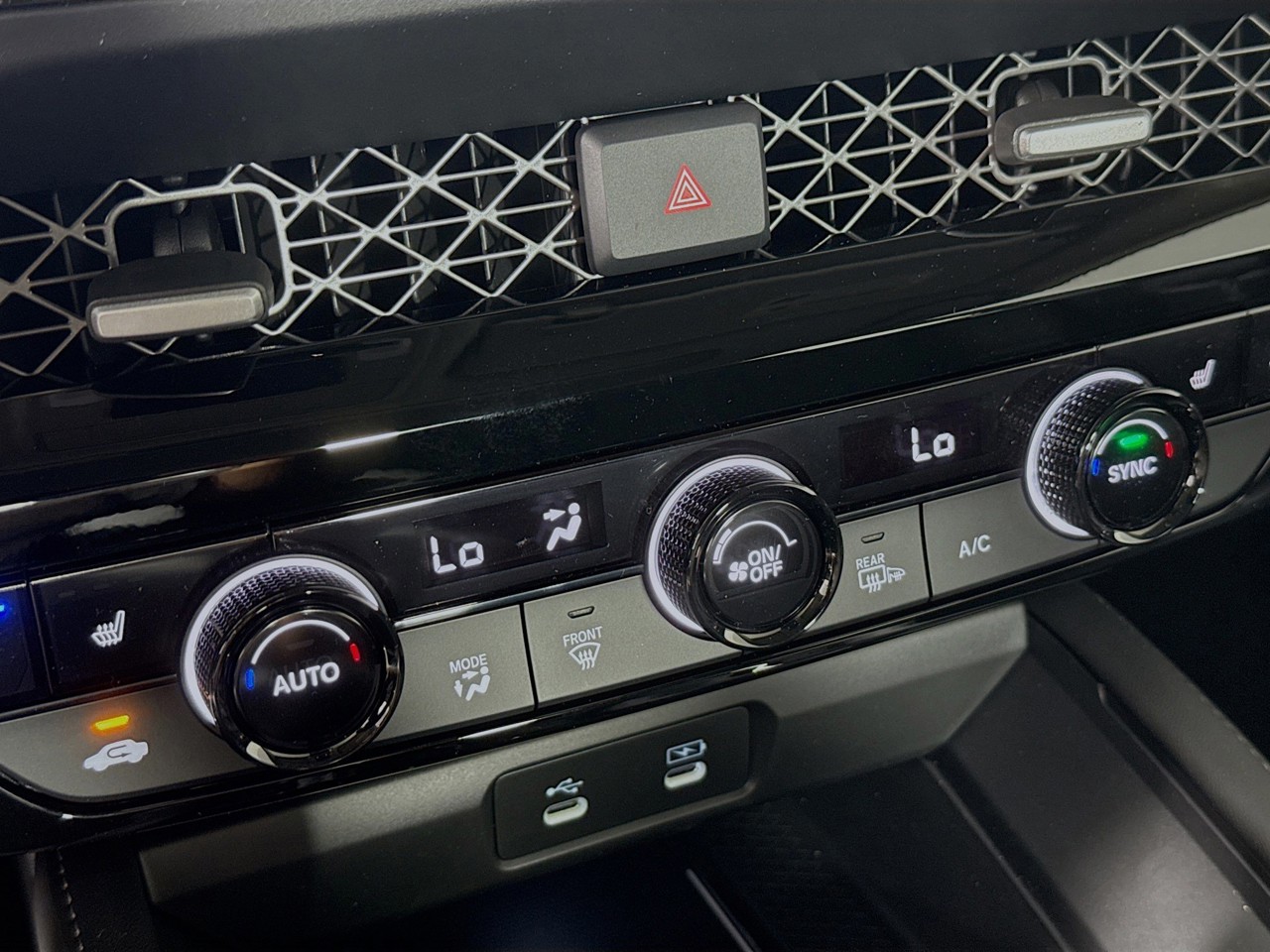 2025 Honda Accord Hybrid - Photo 14