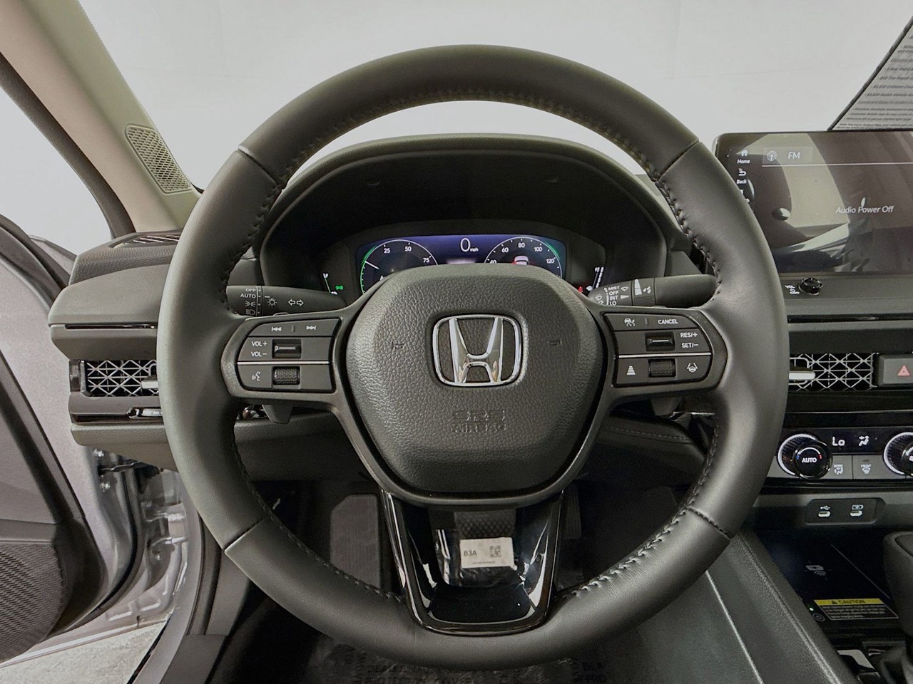 2025 Honda Accord Hybrid - Photo 8