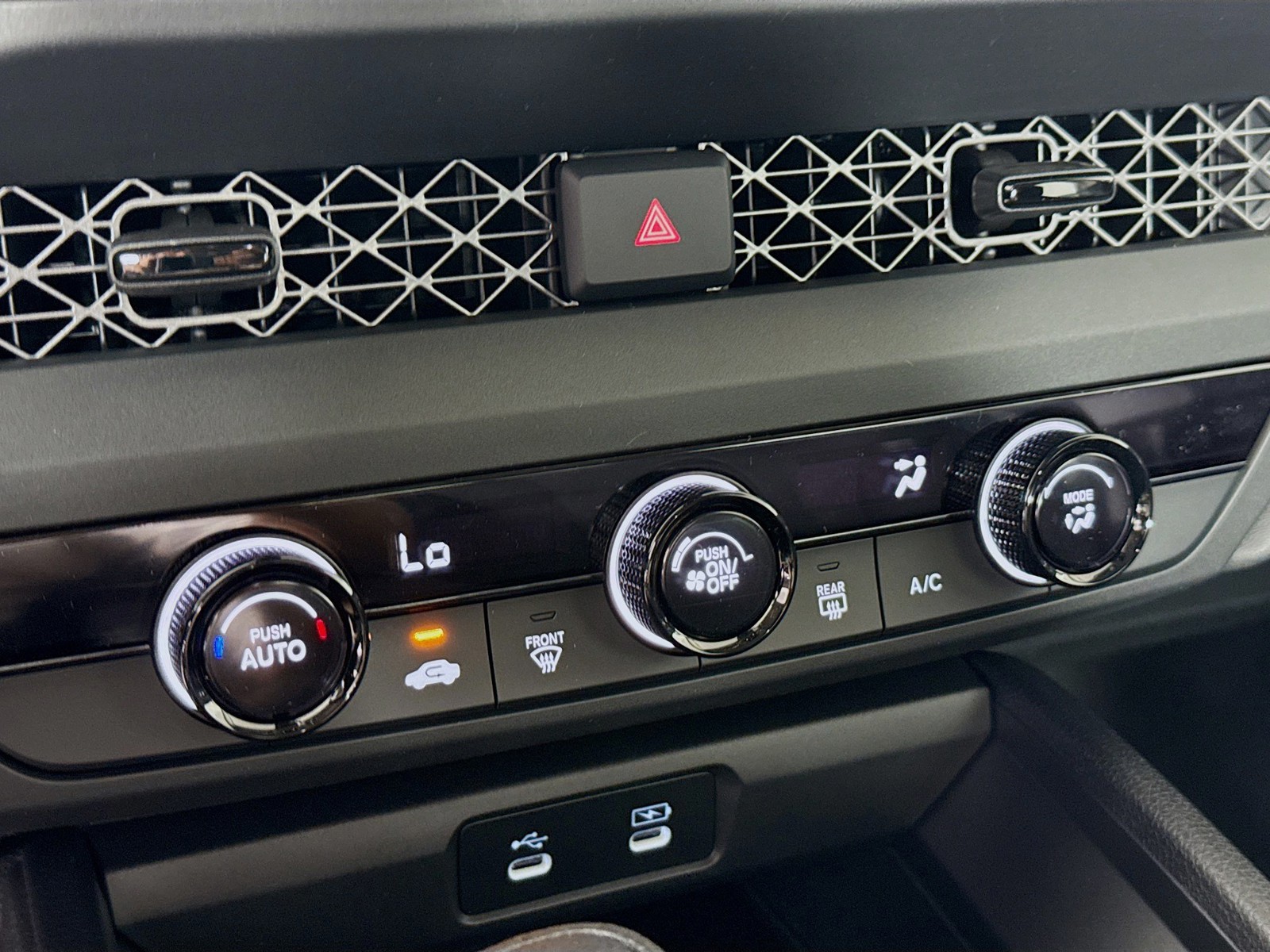 2025 Honda Accord Sedan - Photo 13