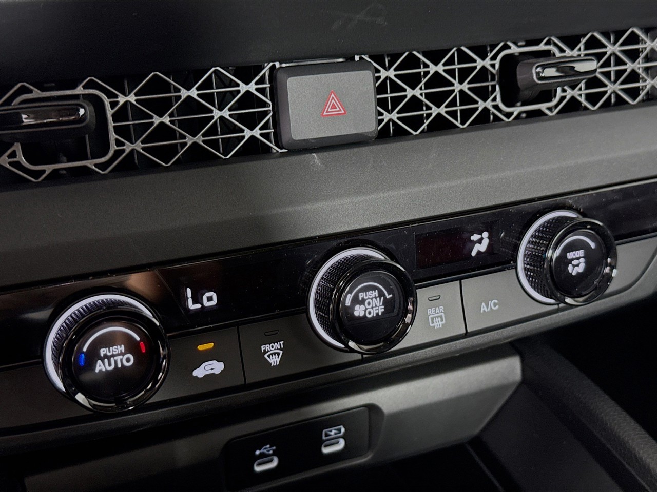 2025 Honda Accord Sedan - Photo 13
