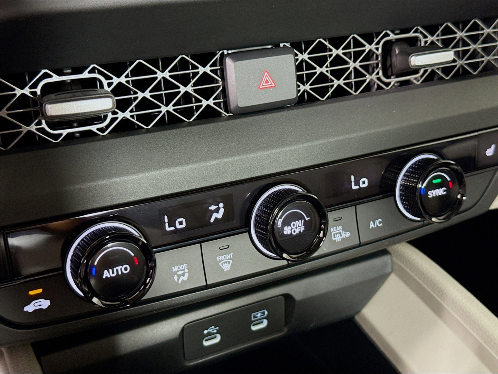 2025 Honda Accord Sedan - Photo 13