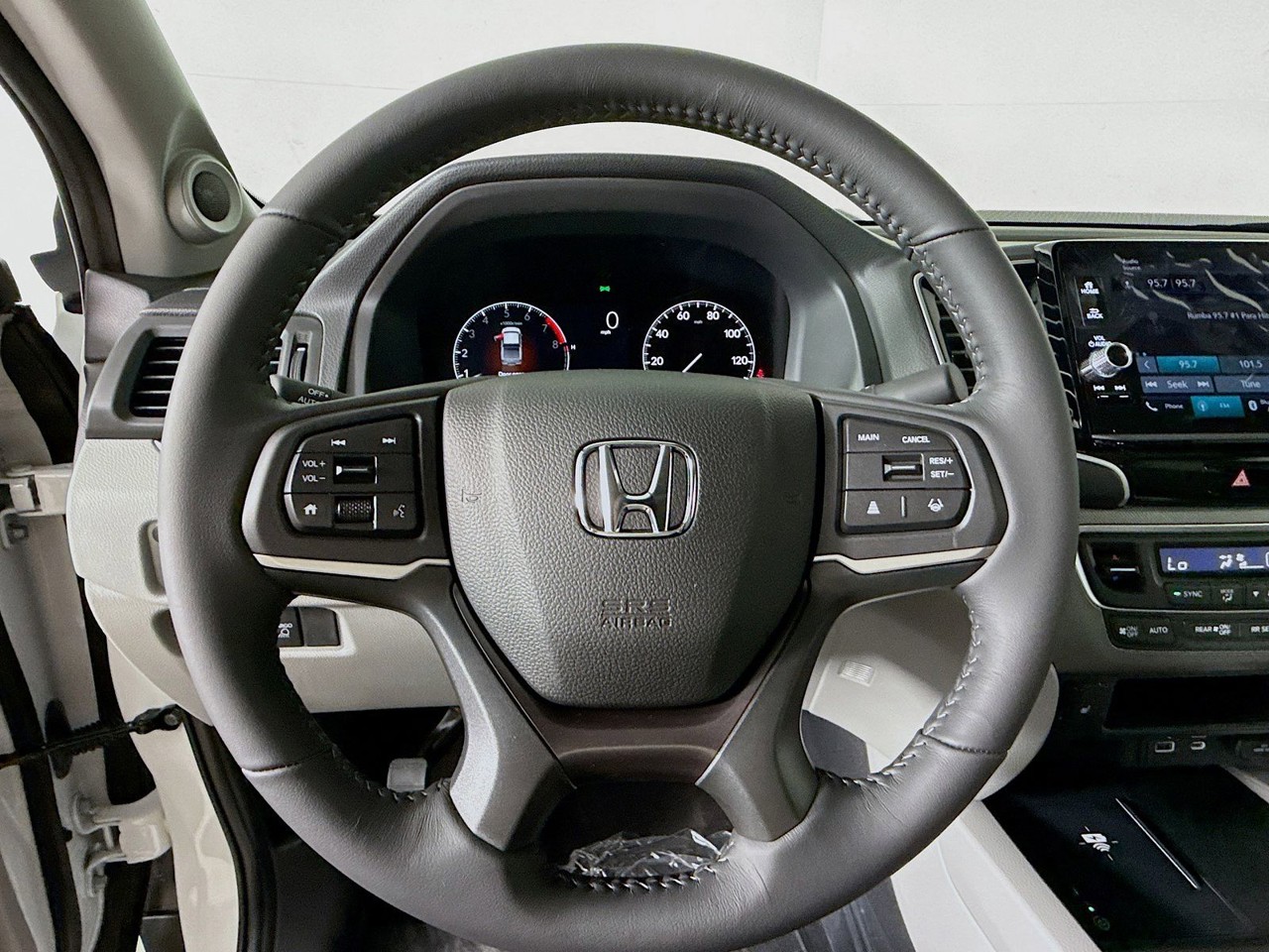 2026 Honda Ridgeline - Photo 9