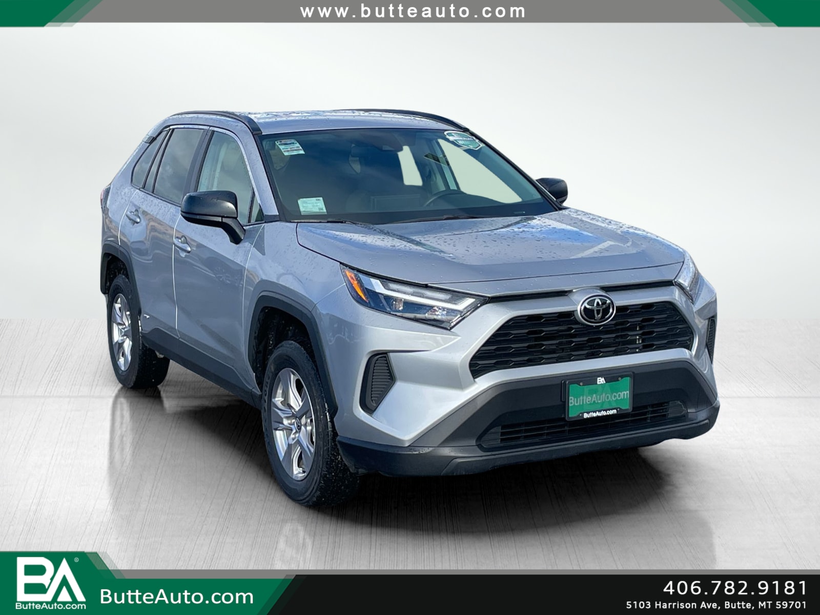 2025 Toyota RAV4 LE's photo