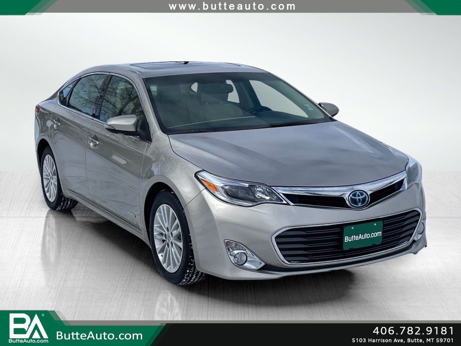 2015 Toyota Avalon Limited Hybrid's photo
