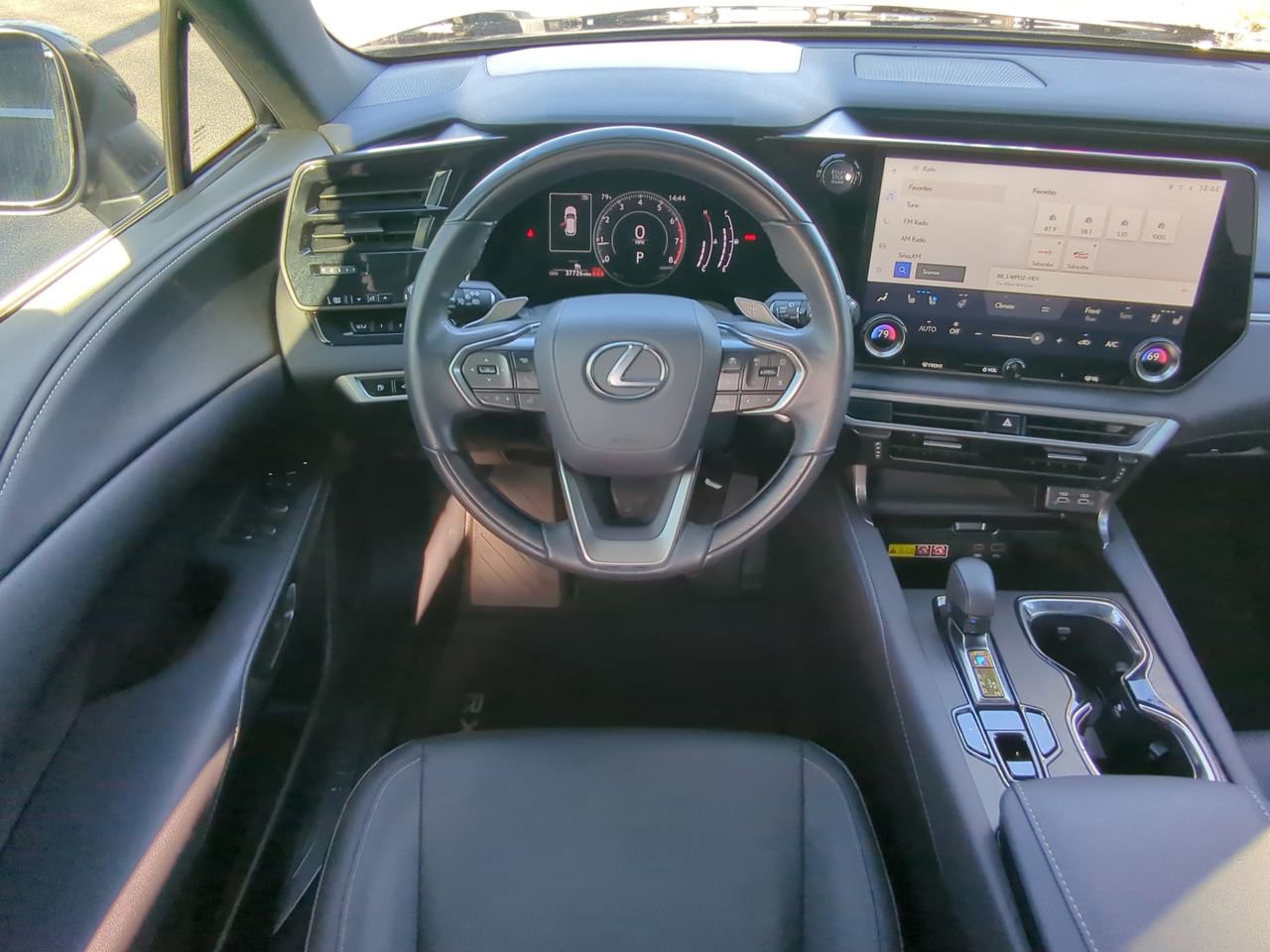 2023 Lexus RX - Photo 11