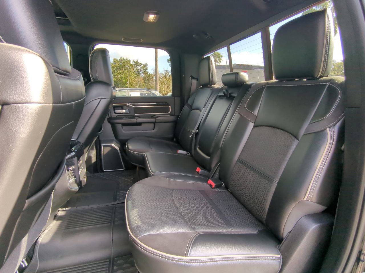 2022 Ram 3500 - Photo 15