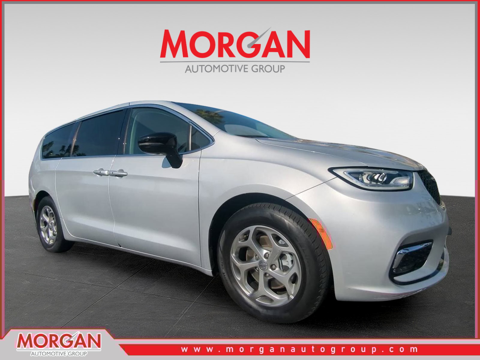 2024 Chrysler Pacifica Limited's photo