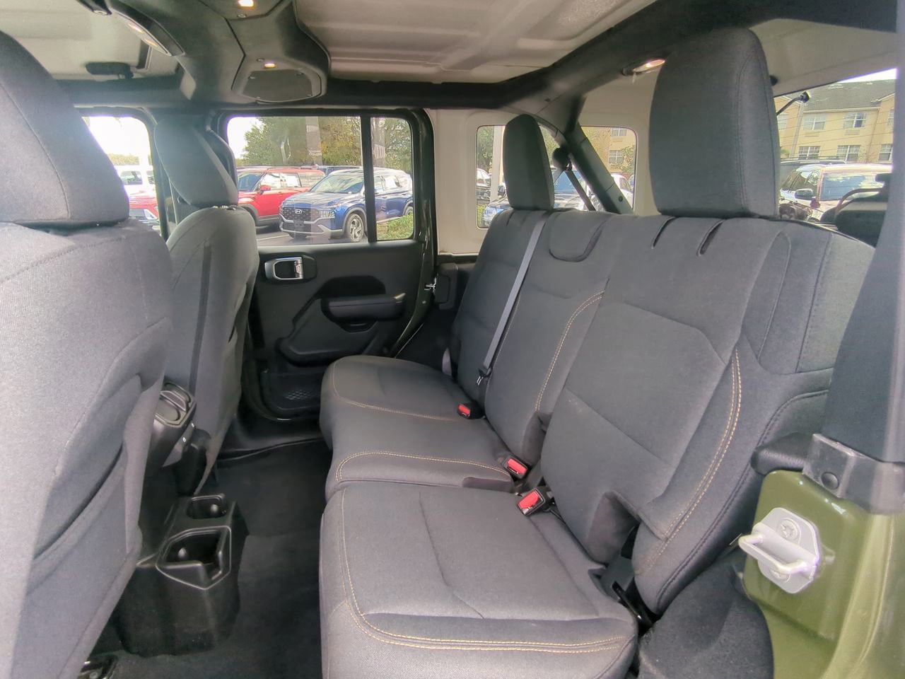 2024 Jeep Wrangler - Photo 15