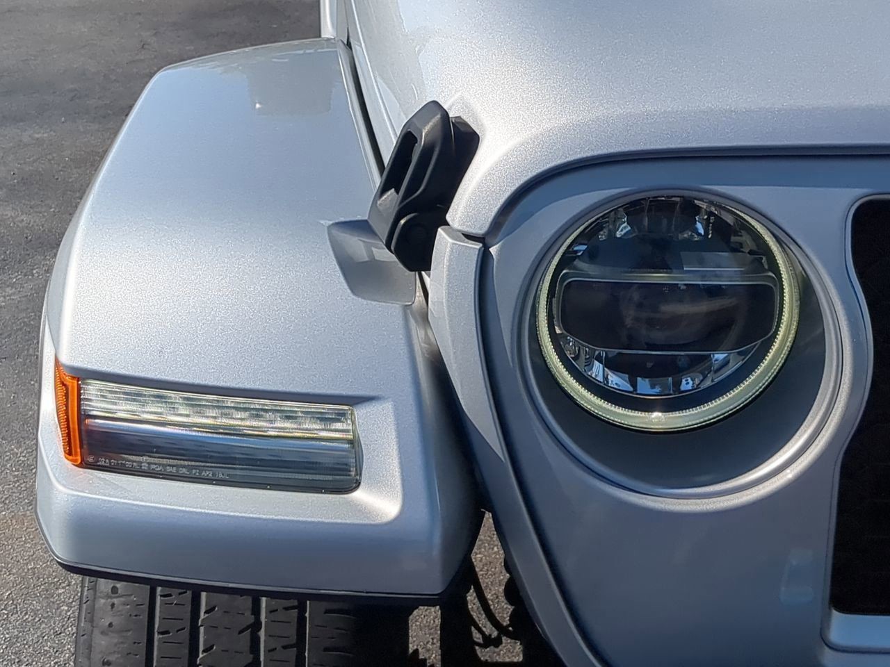 2022 Jeep Wrangler - Photo 10