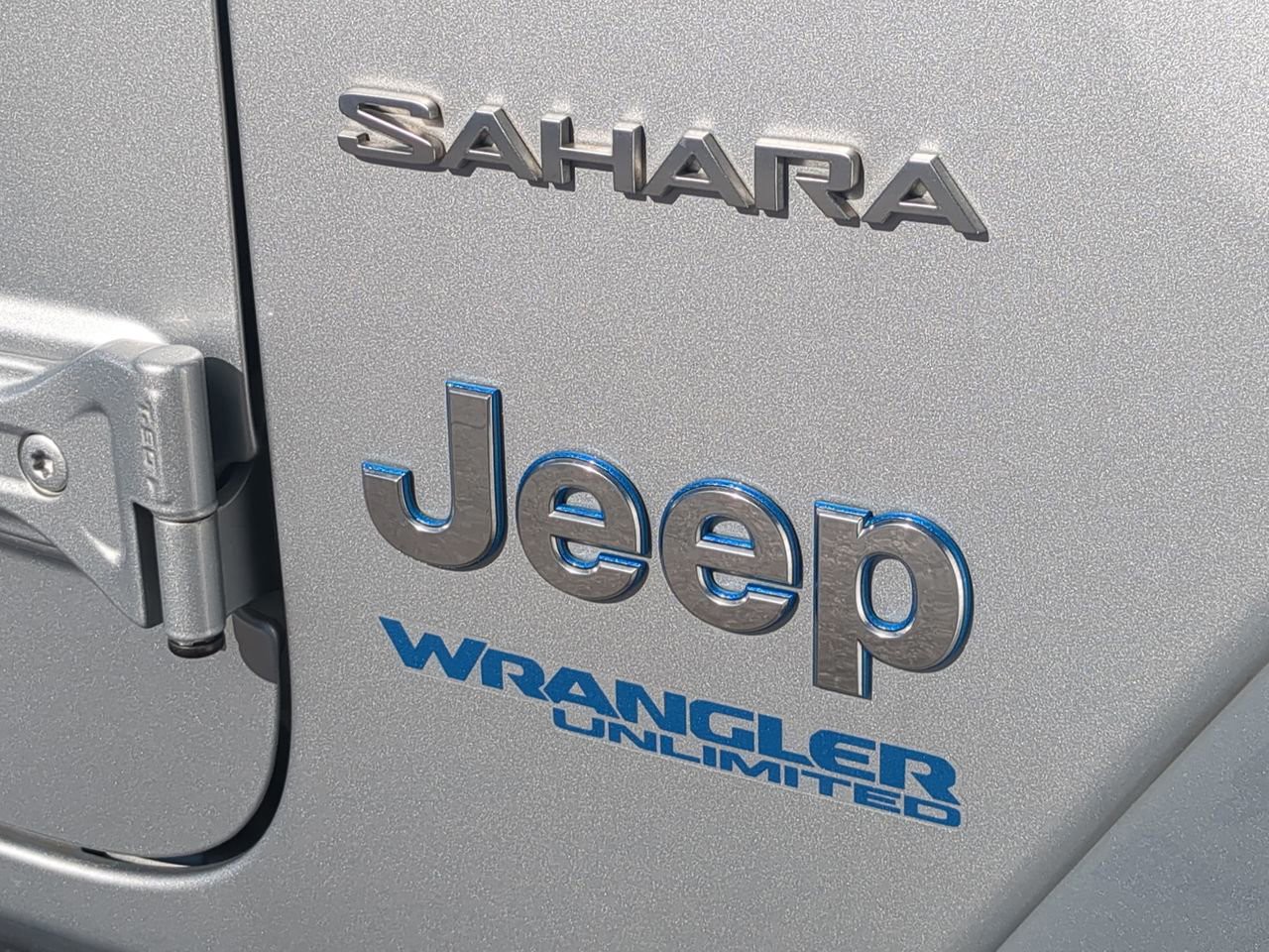 2022 Jeep Wrangler - Photo 13