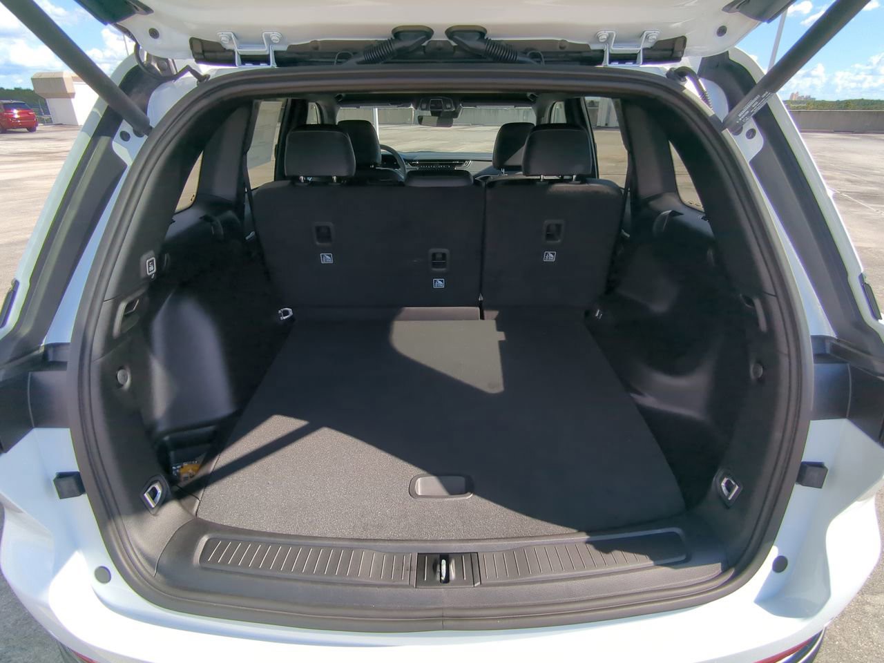 2025 Jeep Grand Cherokee - Photo 14