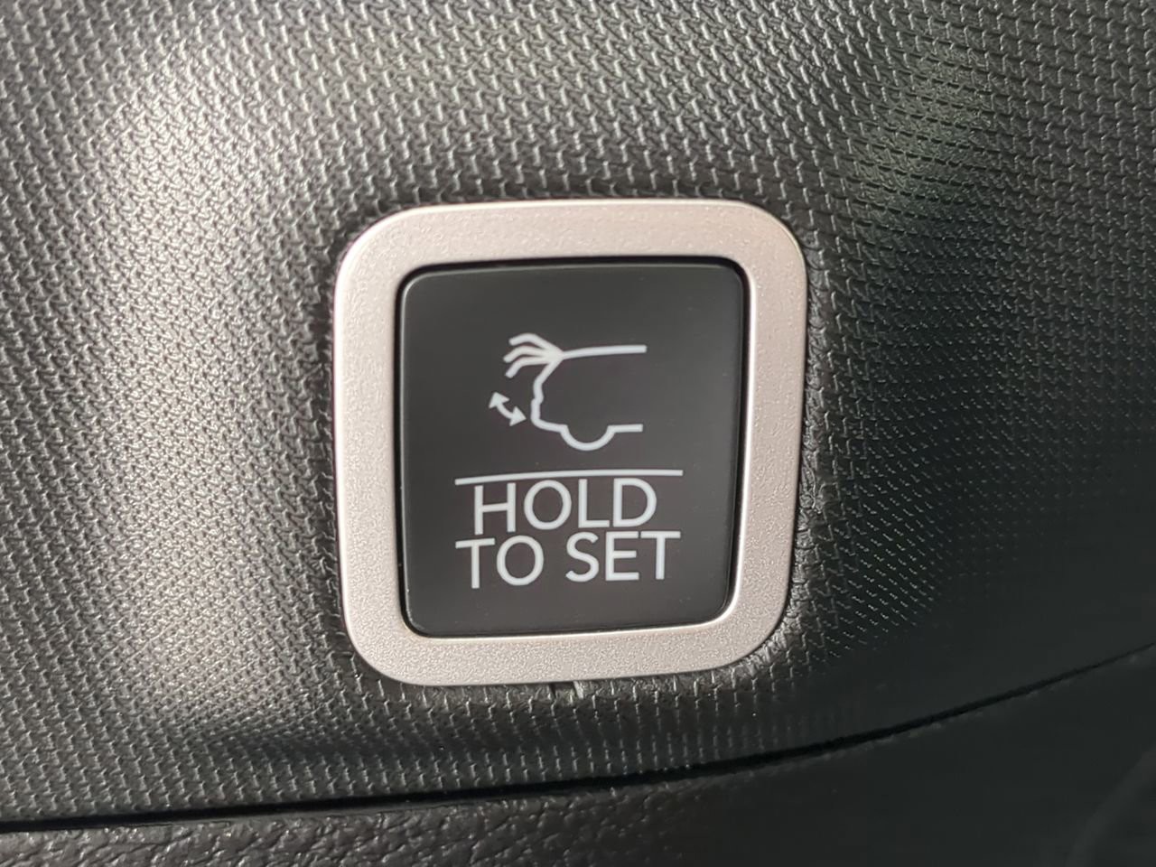 2025 Jeep Grand Cherokee - Photo 15