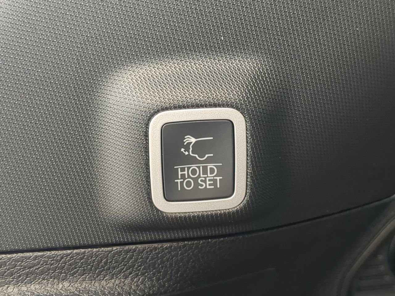 2025 Jeep Grand Cherokee - Photo 15