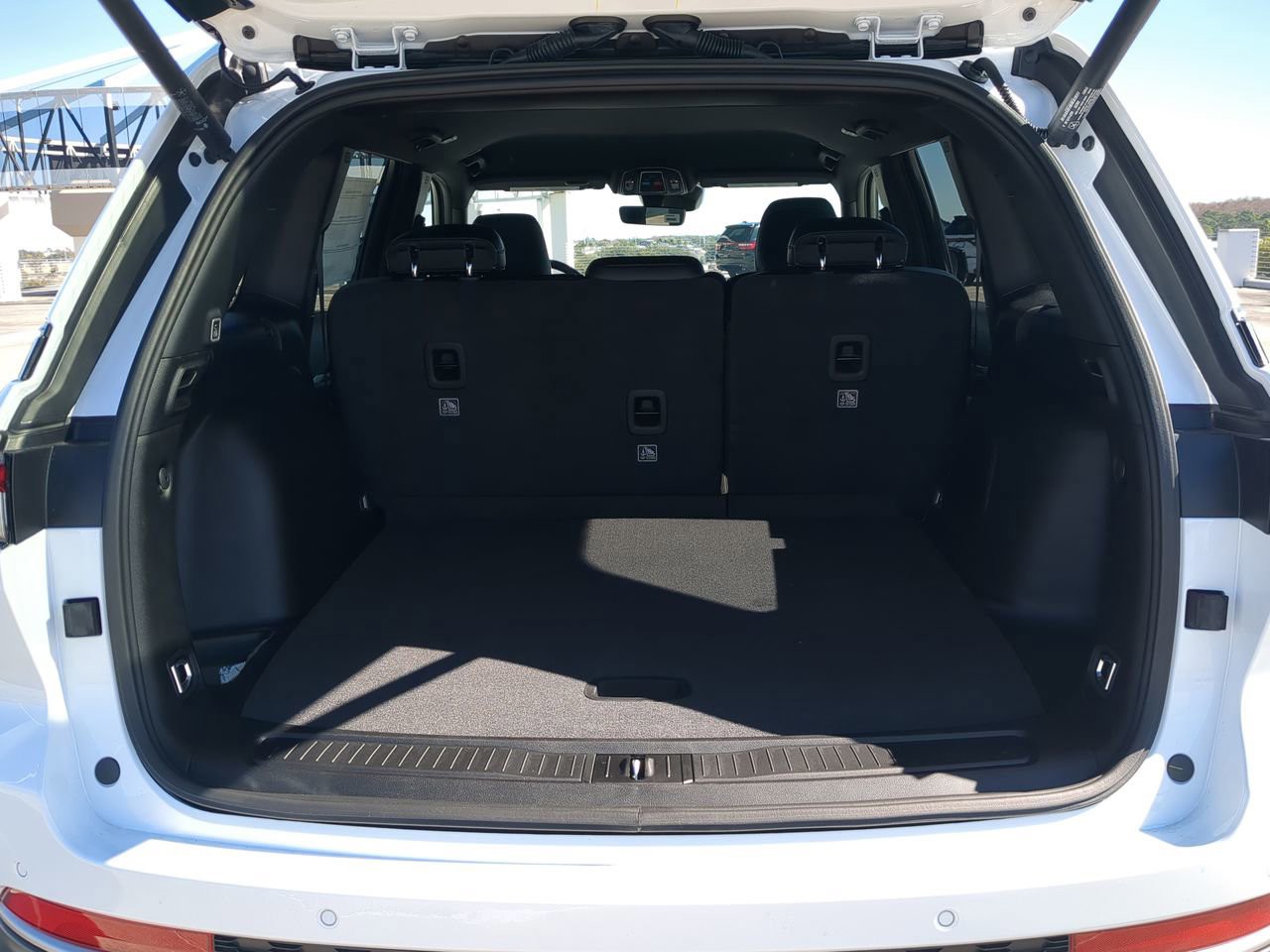 2026 Jeep Grand Cherokee - Photo 14