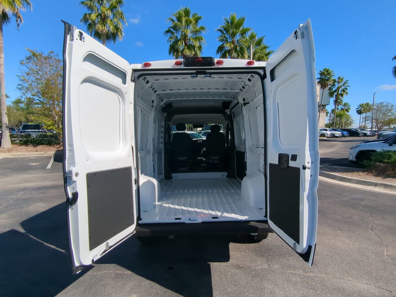 2026 Ram ProMaster 1500 - Photo 14