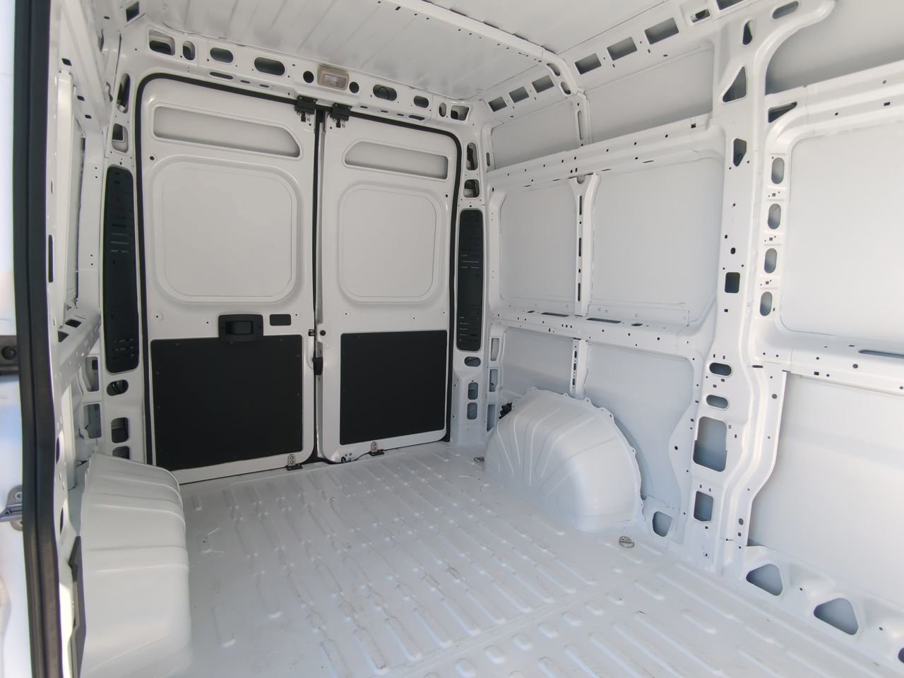 2026 Ram ProMaster 1500 - Photo 15