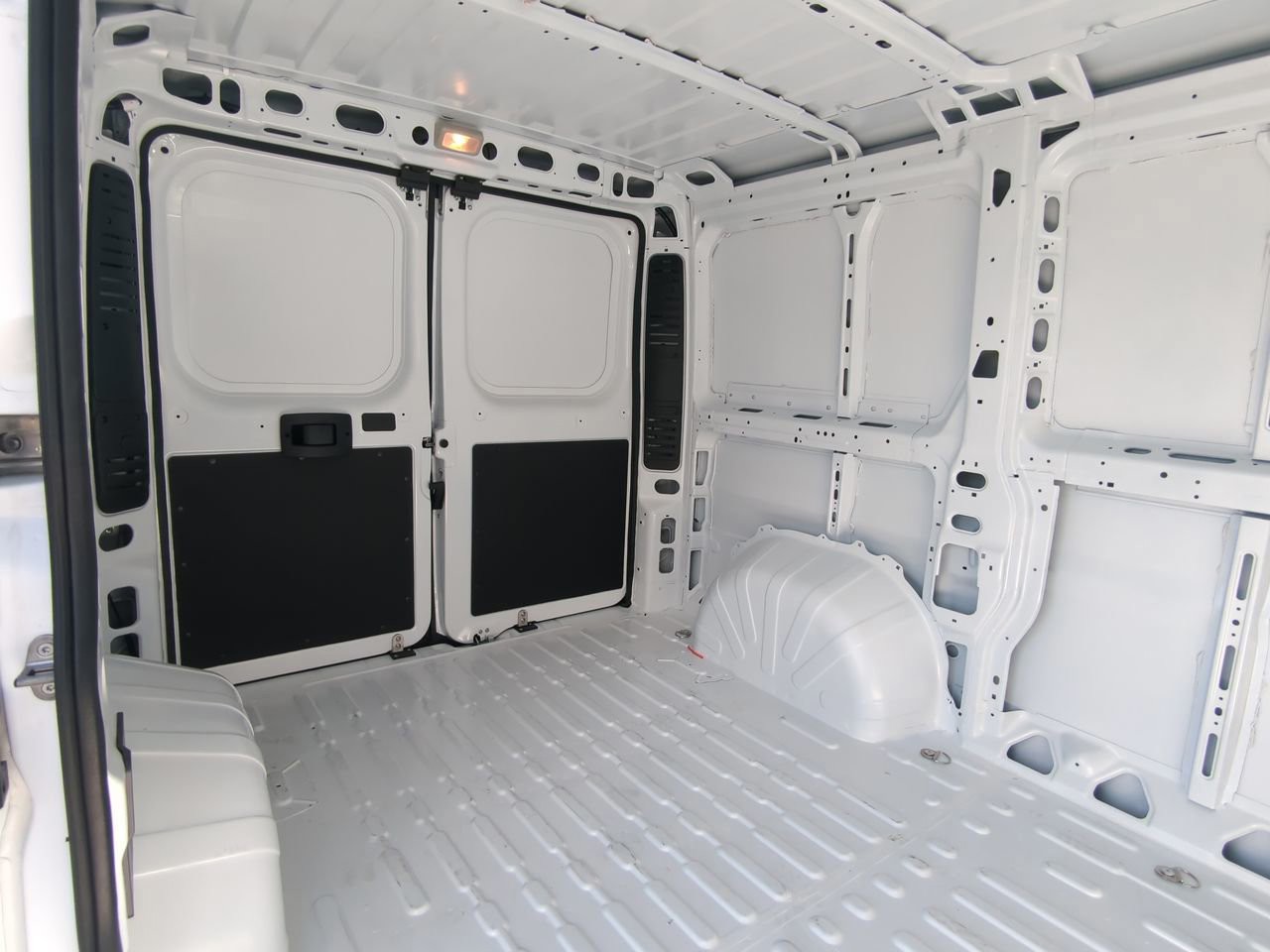 2026 Ram ProMaster 1500 - Photo 15