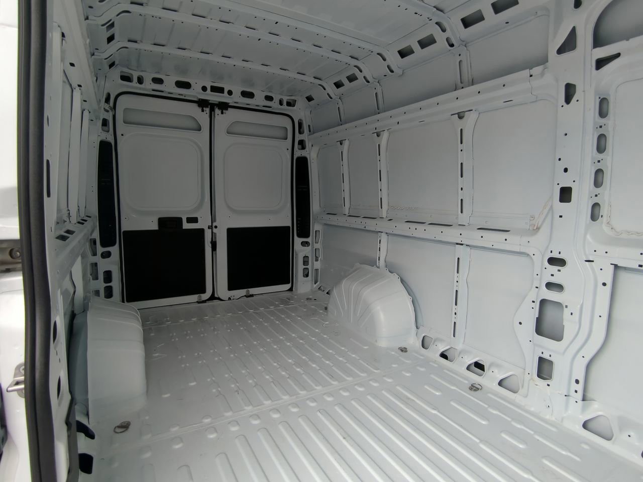 2025 Ram ProMaster 3500 - Photo 15