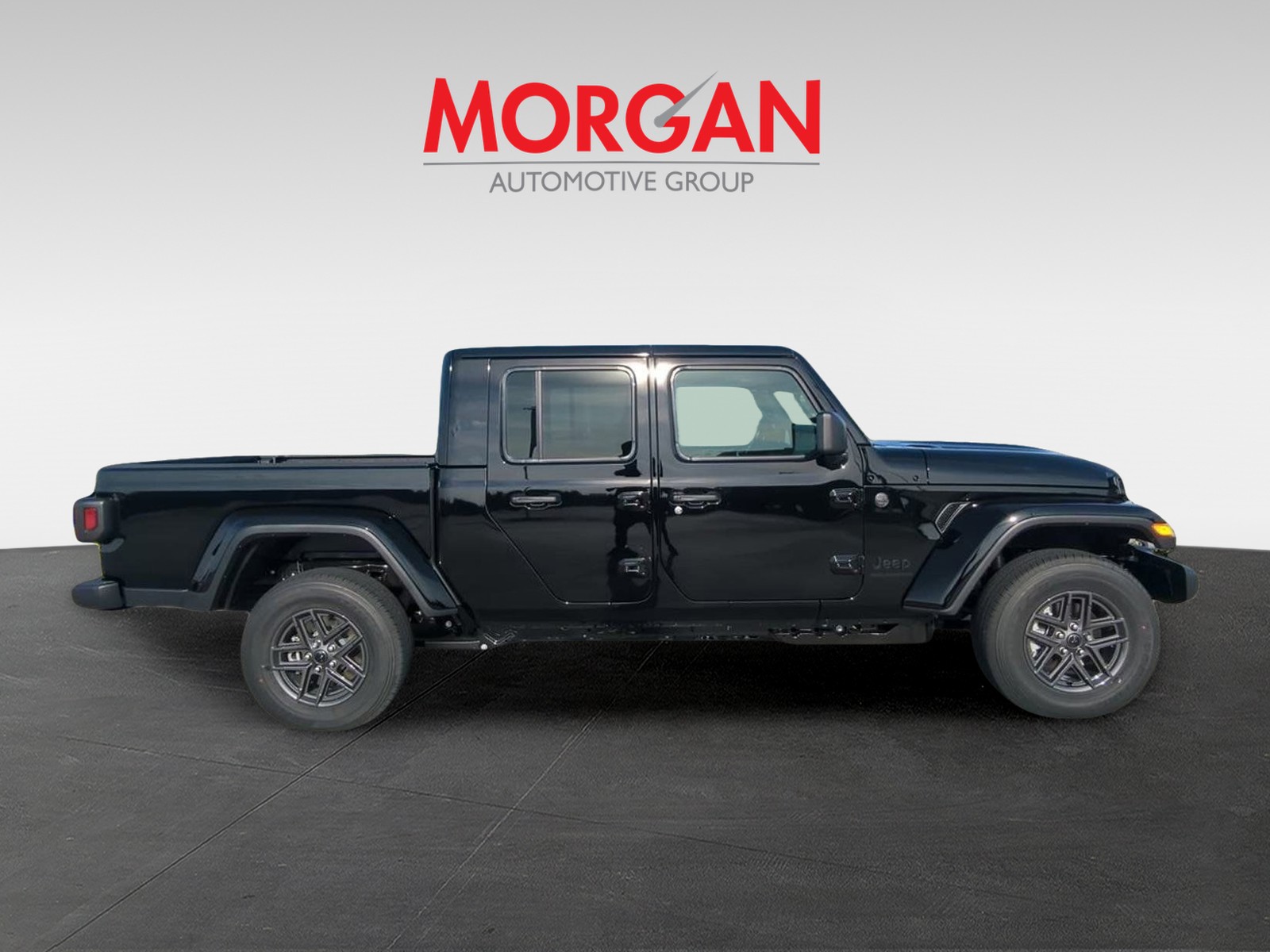2026 Jeep Gladiator - Photo 8