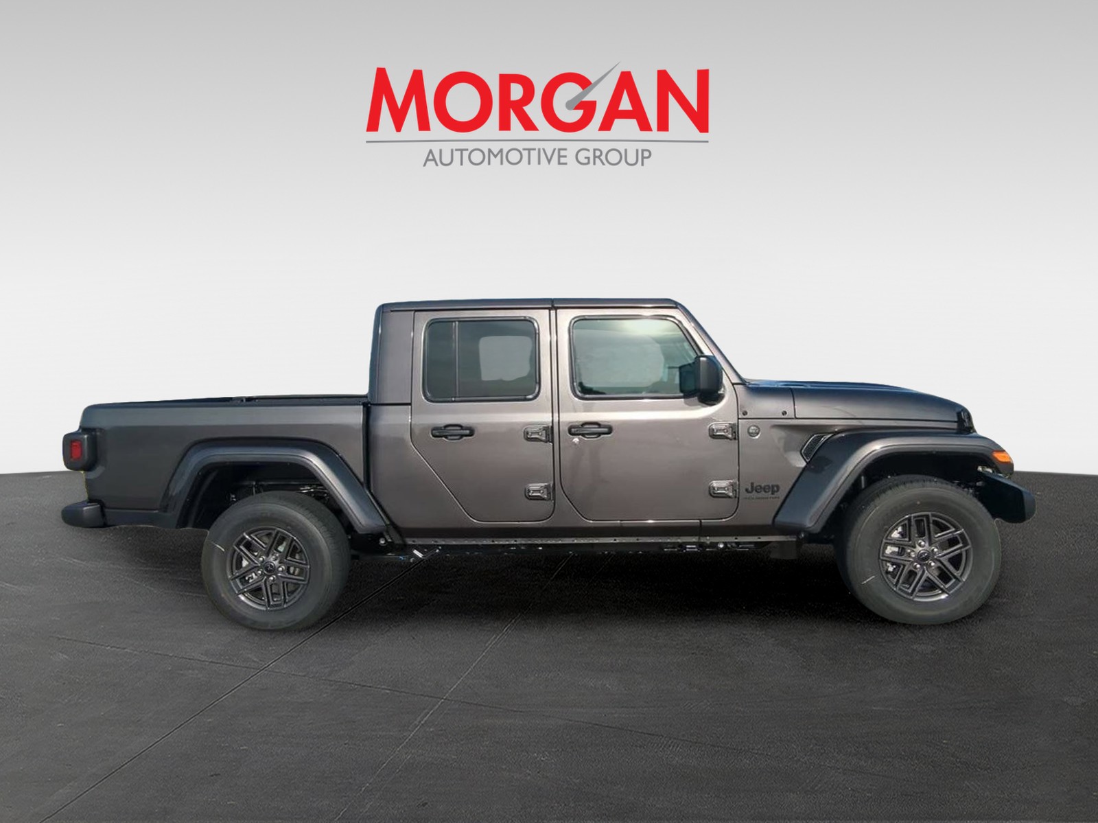 2026 Jeep Gladiator - Photo 8