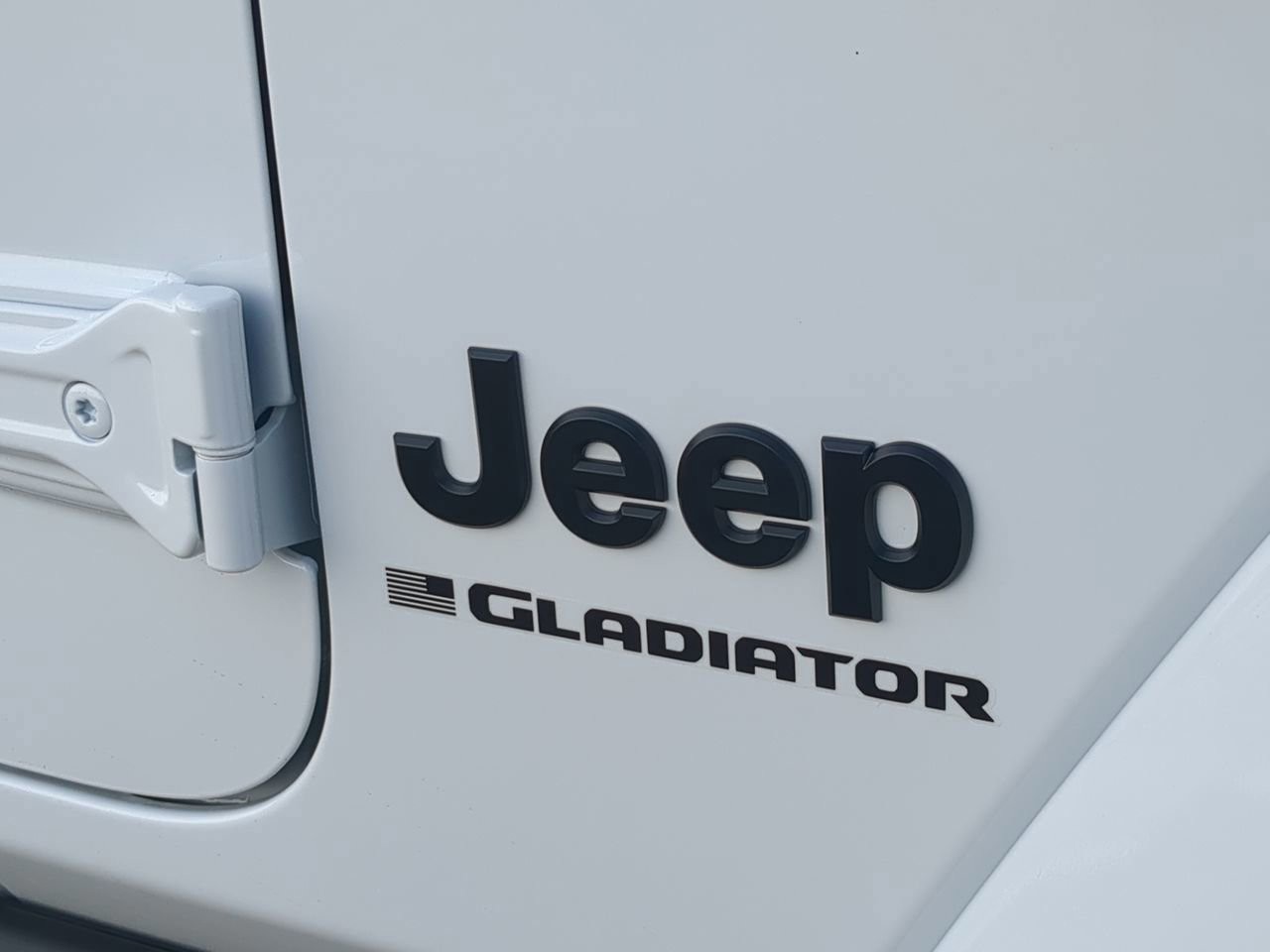2026 Jeep Gladiator - Photo 14